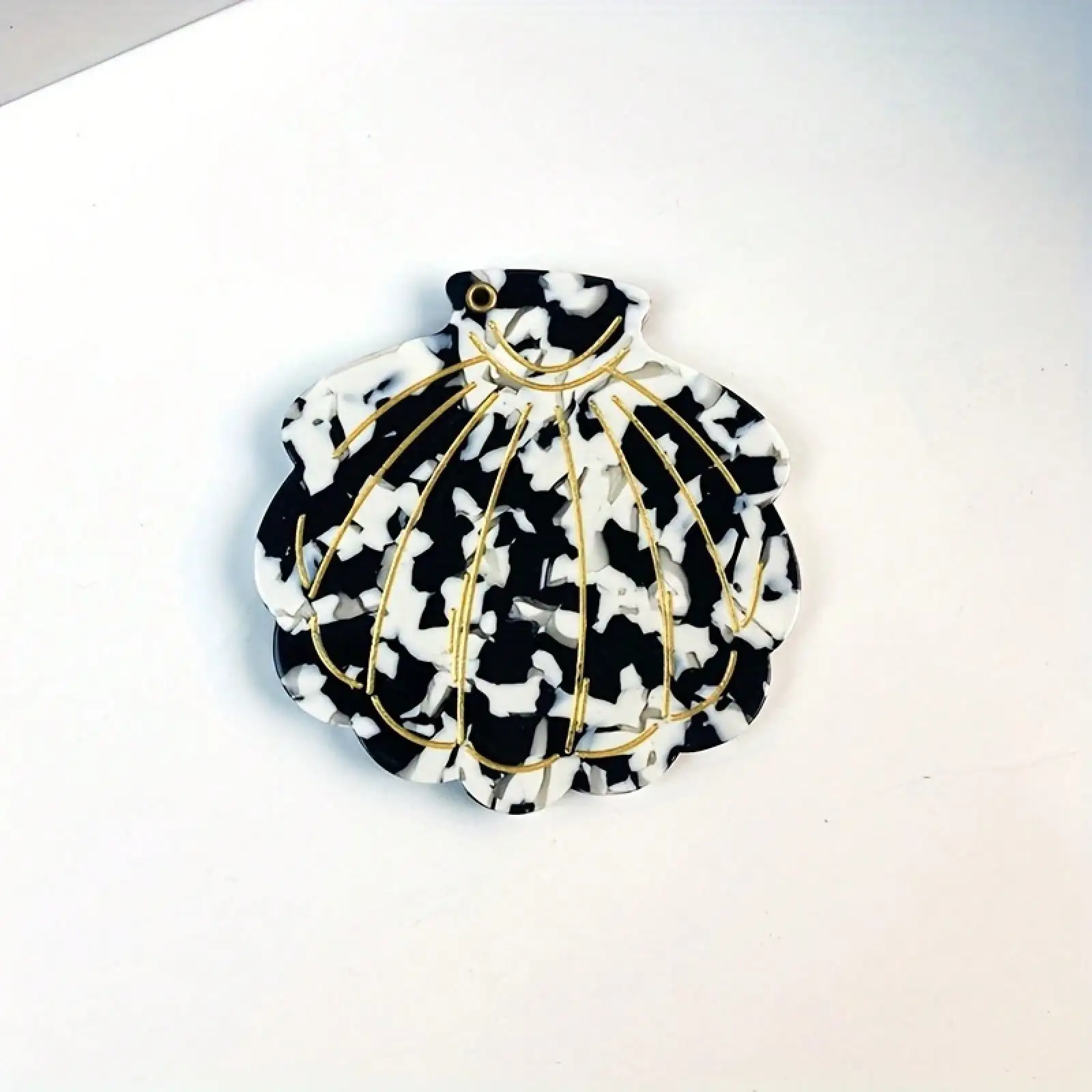 

New Acetate Rotating Compact Mirror With A Simple And Sophisticated Design, Gold-Trimmed Portable Makeup Mirror