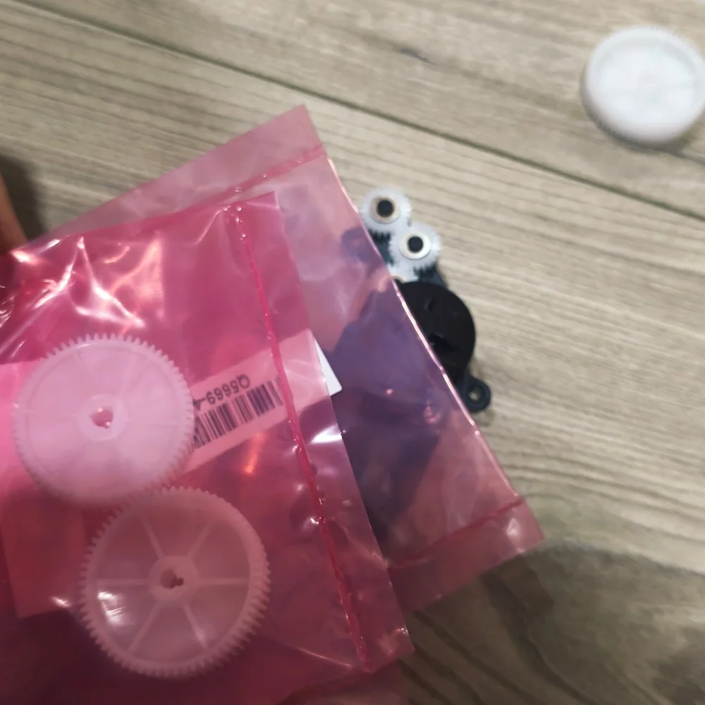 

Q6718-67017 Двигатель звездочки для Designjet T610 T620 T770 T790 T795 T1100 T1200 T2300 Z2100 Z3100 Z3200 Z5400