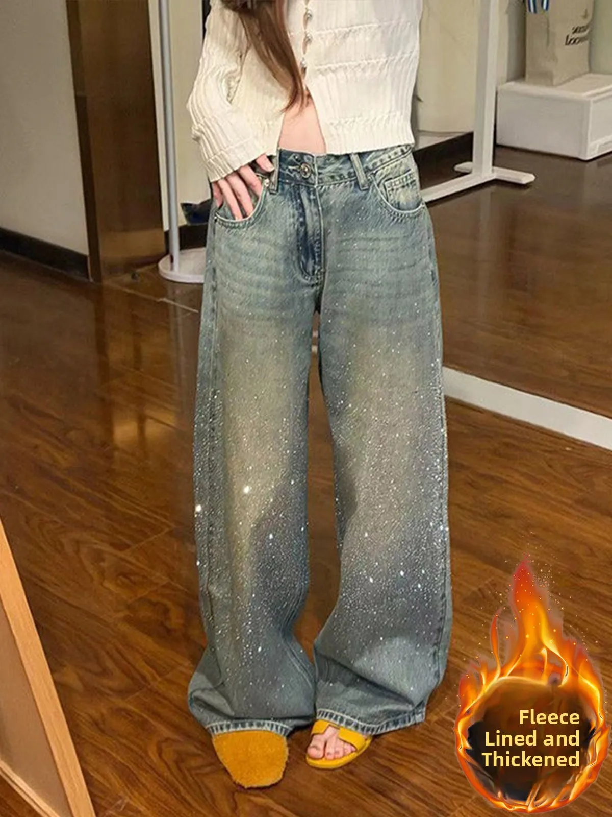 

Женские джинсы с широкими штанинами и прямым кроем, с высокой талией, на флисовой подкладке, с богатой отделкой, повседневные, модные, визуально стройнящие.