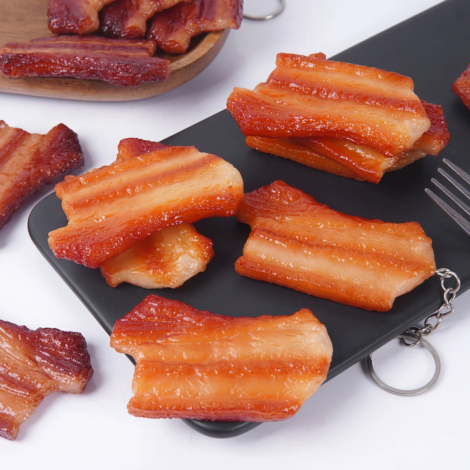 

Artificial Meat Simulation Braised Pork Belly Keychain Fake Pork Slice Model PU Soft Food Prop Photography Ornament Decoration