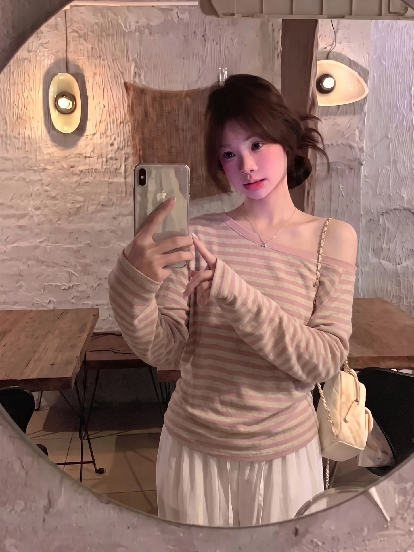 Lazy Atmosphere Striped Long Sleeve T-Shirt Women Loose Slimming Shoulder Bared Top Autumn Fashion Casual Comfortable Tee