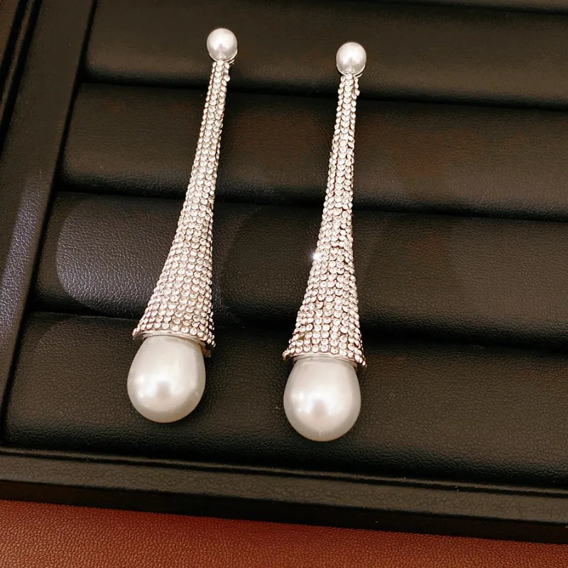 

Light Luxury Long Teardrop Pearl Drop Earrings Full Rhinestone Paved Bridal Wedding Earrings for Party Evening Dress