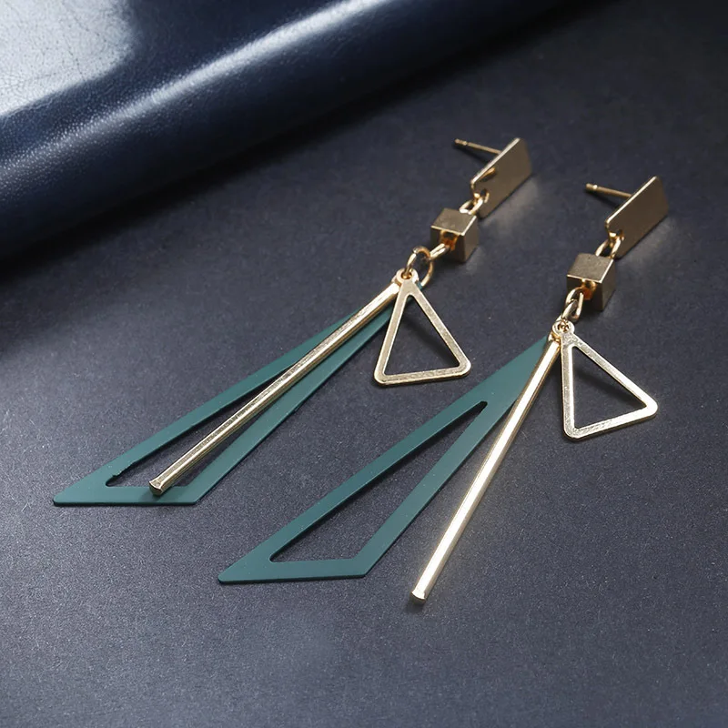 Fashion Simple Triangle Long Drop Earrings for Women European Geometric Dangling Statement Ear Jewelry Gift For Friend