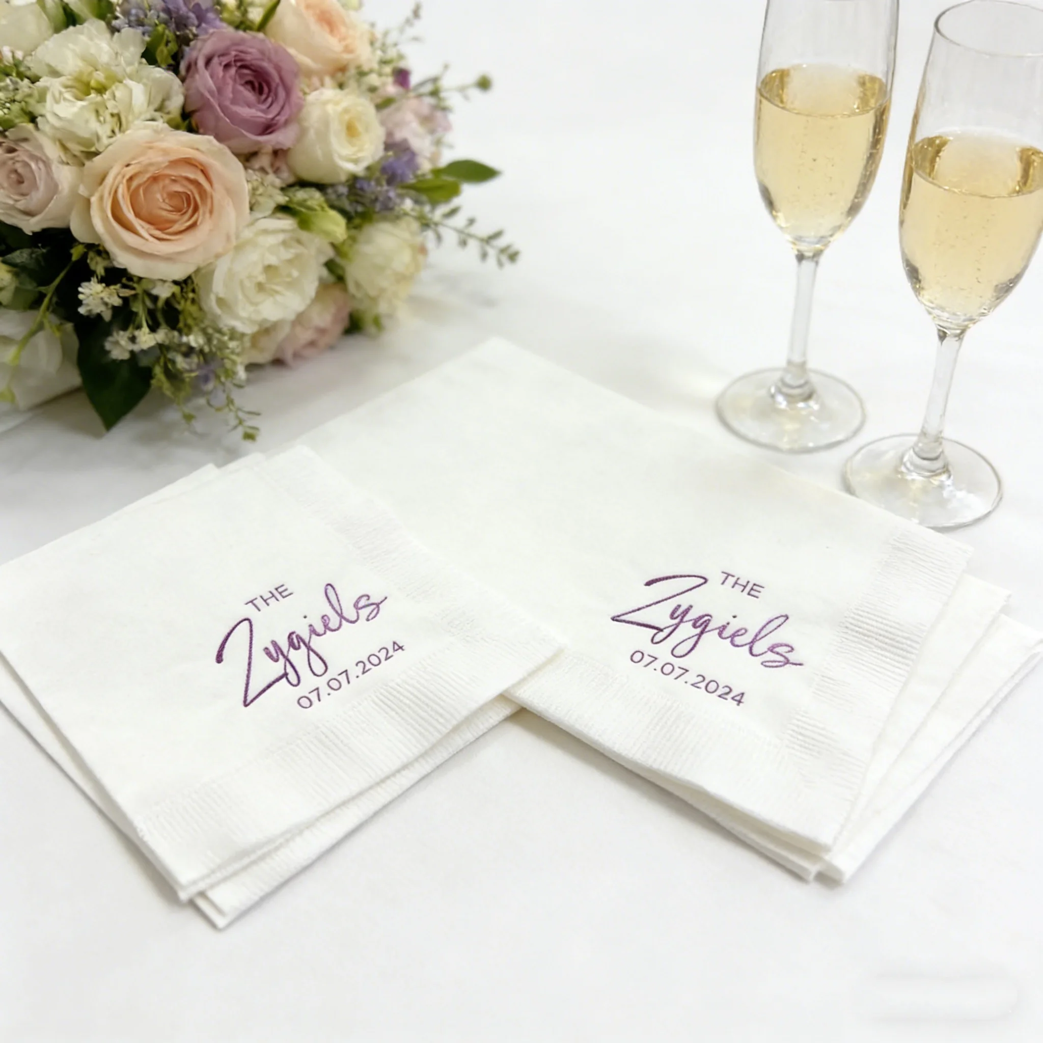 

50 шт. персонализированных свадебных салфеток с монограммой для помолвки, юбилея, напитков, обедов, гостевых полотенец