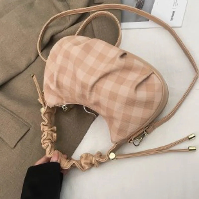 Luxury Versatile Crossbody Designer Diaper Bag Women Fashionable Large Capacity Tote Elegant Shoulder Bag For Hands-Free Chic
