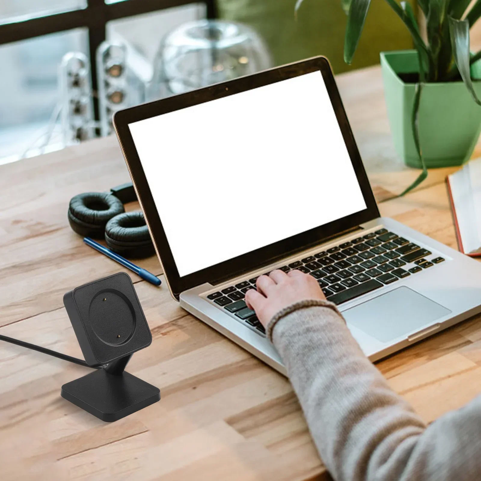 

Replacement Charger Stand with USB Cable for Amazfit Bip6 Smart Watch Compact Dock Compatible Charging Base for Smartwatch