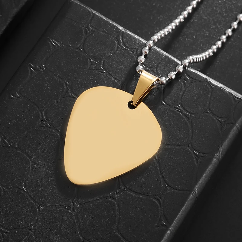 Exquisite Stainless Steel Guitar Pick Couple Pendant Necklace Men and Women Glossy Simple Fashion Jewelry Accessories