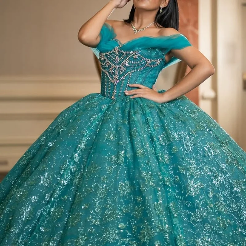 

Блестящее малахитово-зеленое платье Quinceanera с открытыми плечами, кружевная наклейка с кристаллами, длинный хвост, платья de 15, Quinceanera ﻿ Настроить