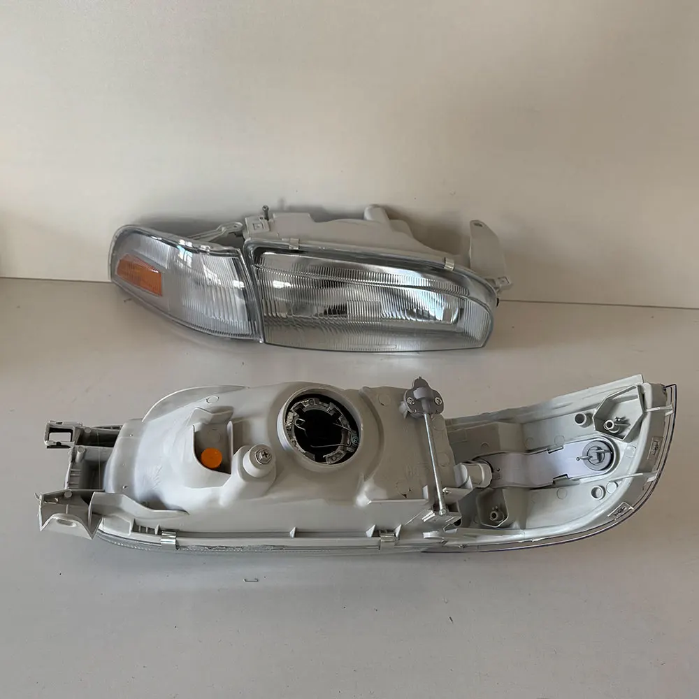 Car Headlight For Toyota Sprinter Carib AE100 AE110 Corolla Ae92
