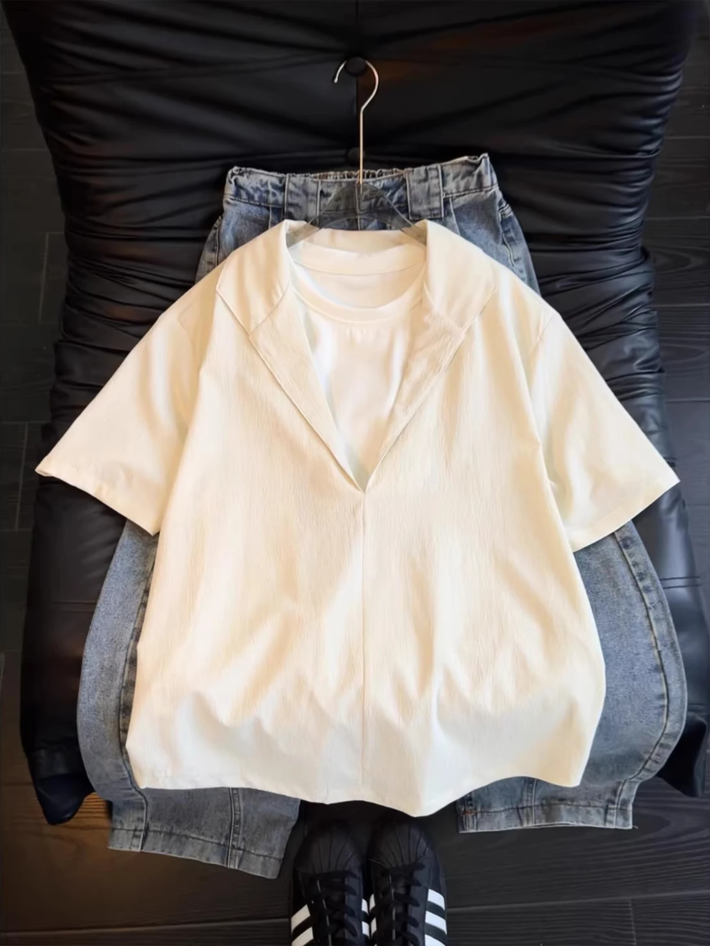 

Men's Ice Silk Quick Dry Short Sleeve Shirt Thin V-Neck Half Sleeve Outerwear Breathable Cool Feeling Summer Casual Loose Fit