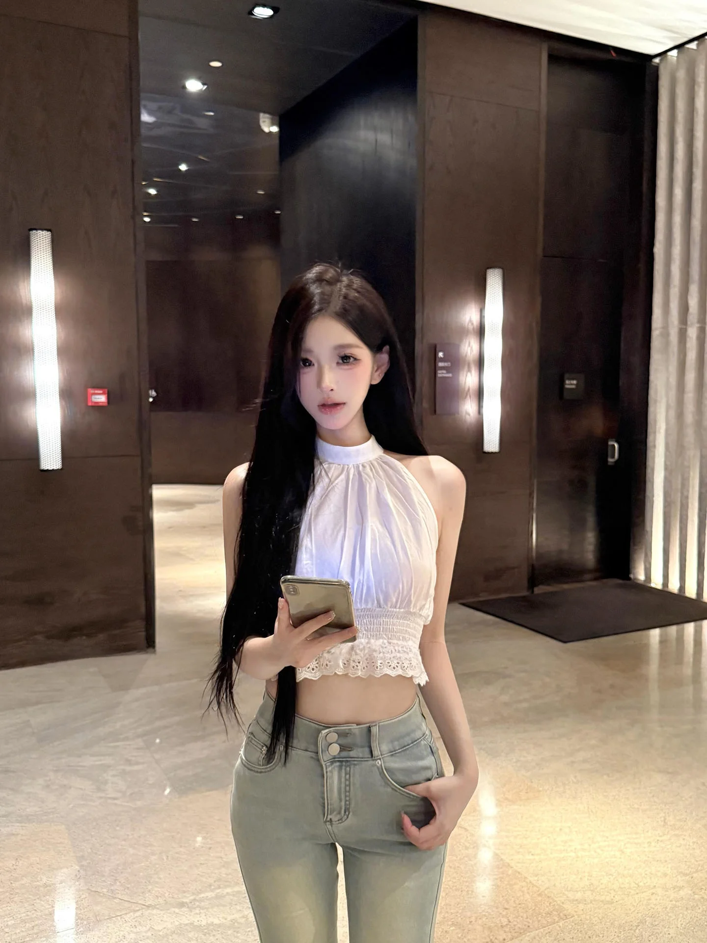 

Sexy Hollow out Sleeveless Vest Women's Slimming Fashion Set Summer Neck Hanging Design Two Piece Set Lace Collar Body Shaping