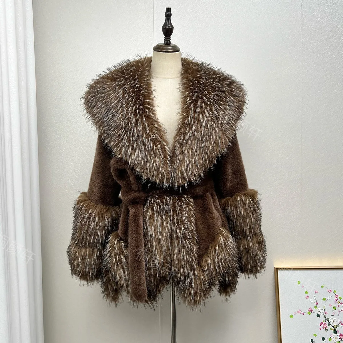 الأمريكية أنيقة الرجعية فروي طوق بأكمام طويلة الدافئة فلوش الستر الدانتيل متابعة تنوعا موضة فو الفراء معاطف قصيرة للنساء