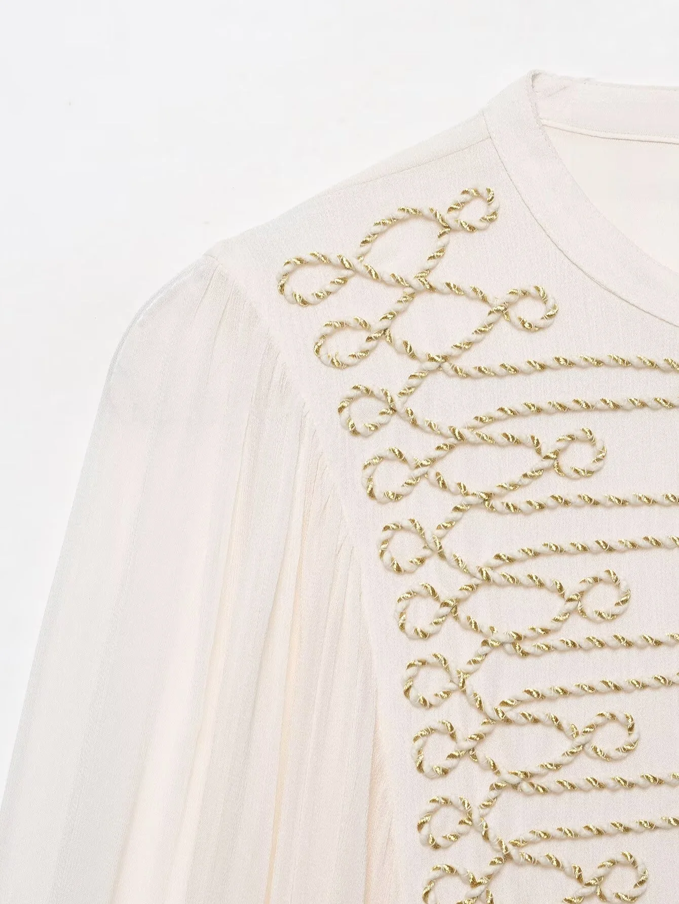 Aurelia Embroidered Statement Blouse S973195a41c68419f81d65ec2c524a2feR