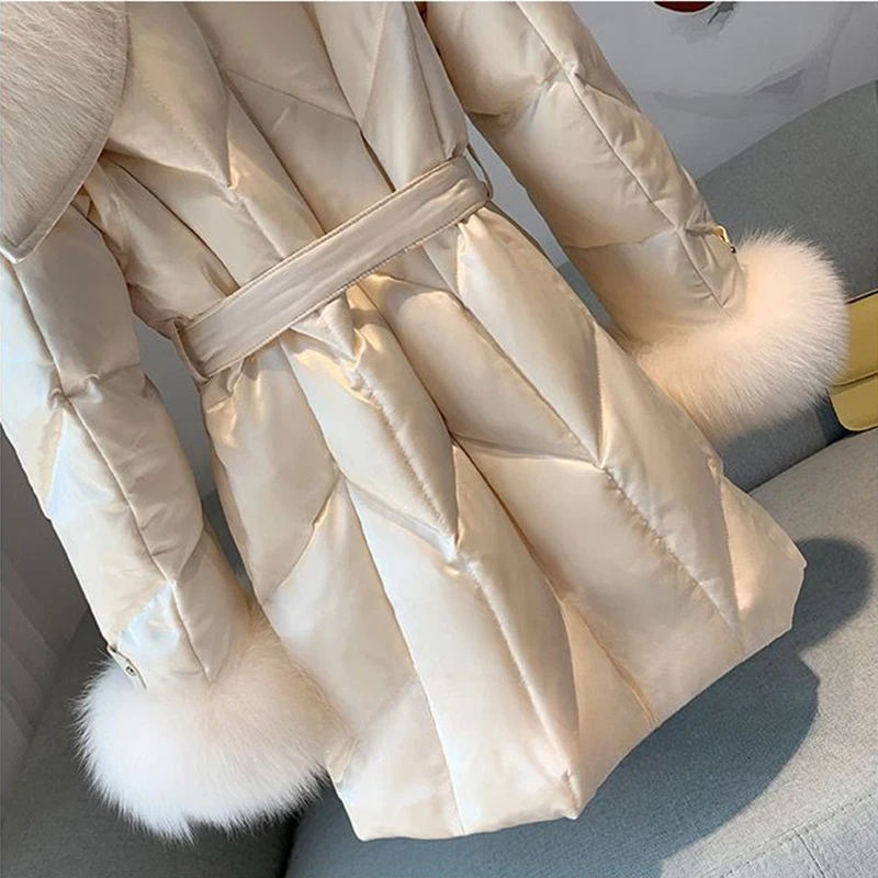 2024 Winter Faux Fur White Duck Down Jacket Women\'s Medium to Long Fashion Light Luxury Coat Pocket Big Fur Collar Ovcercoat