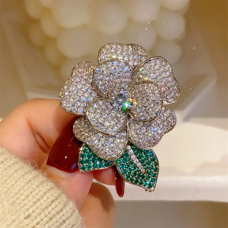 Silver Color Blooming Flower Green Leaf Brooches for Men and Women Luxury Brooch Evening Party Jewelry Birthday Gift