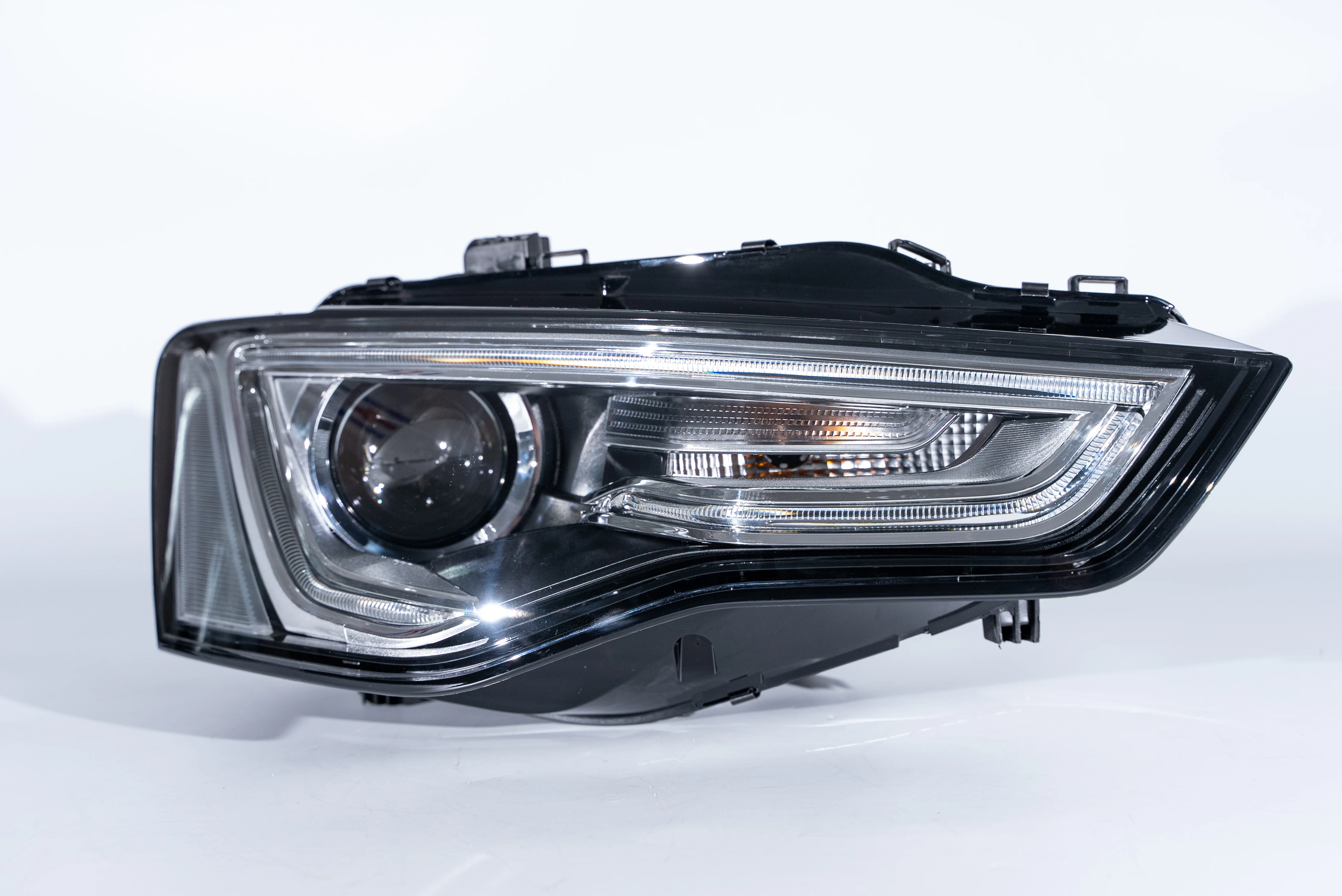 Factory direct sales-For Audi A5 2012-2016 Xenon Afs Headlamp  headlight Half assembly 8T0 941 031 C/ 8T0 941 032 C