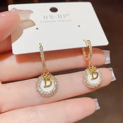 Exquisite High-end Fashionable Retro Full Rhinestones Round Letter D Earrings Niche Design and Earrings for Women Jewelry.