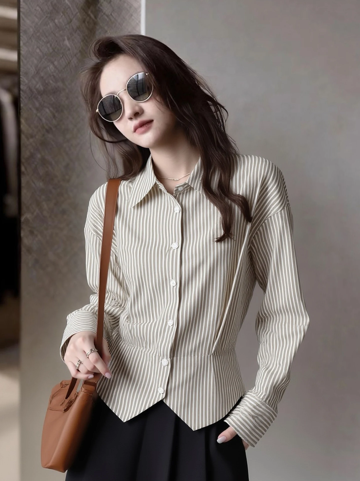 

Ele Striped Long Sve irt Women's Faion Single Button Design Color Blo Spring 2026 Korean Sle Straight Cut Silk
