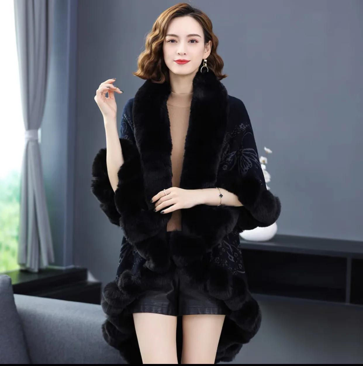 

High Grade Autumn Winter New Imitation Otter Rabbit Fur Collar Jacquard Knitting Cardigan Poncho Lady Capes Cloaks