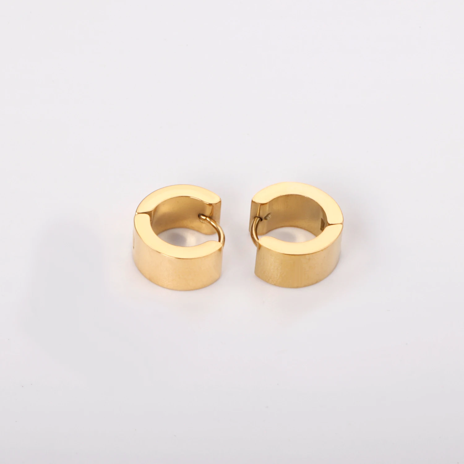 LUXUKISSKIDS Thick Hoop Earrings Gold Color 12pairs/Lots Round Piercing Classic Gothic Titanium Steel Circle Ear Clips Wholesale