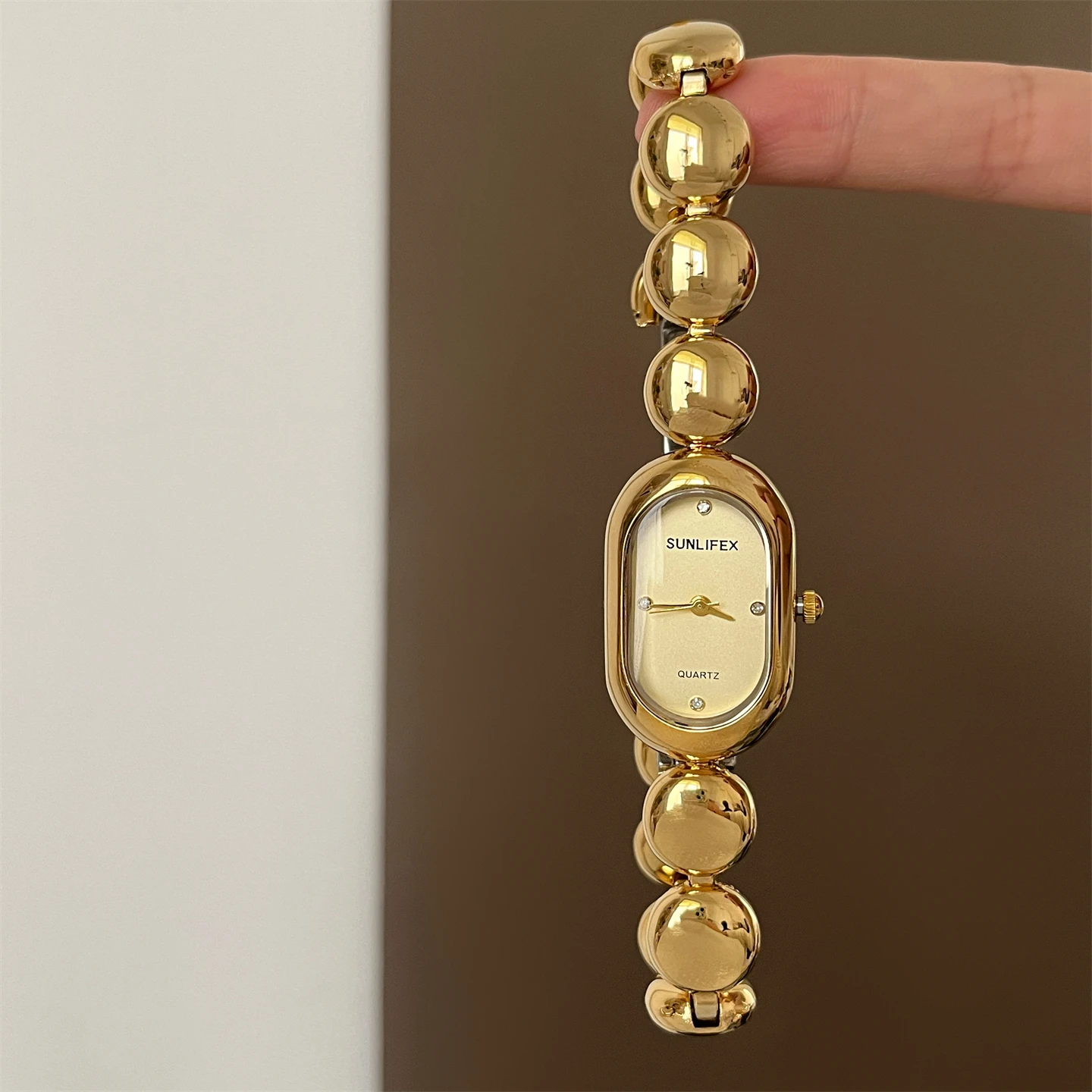 

Elegant Women'S Oval Watch, 2026 New Style, Light Luxury Women'S Bracelet Wristwatch, Gift For Women, Trendy Women'S Watch.