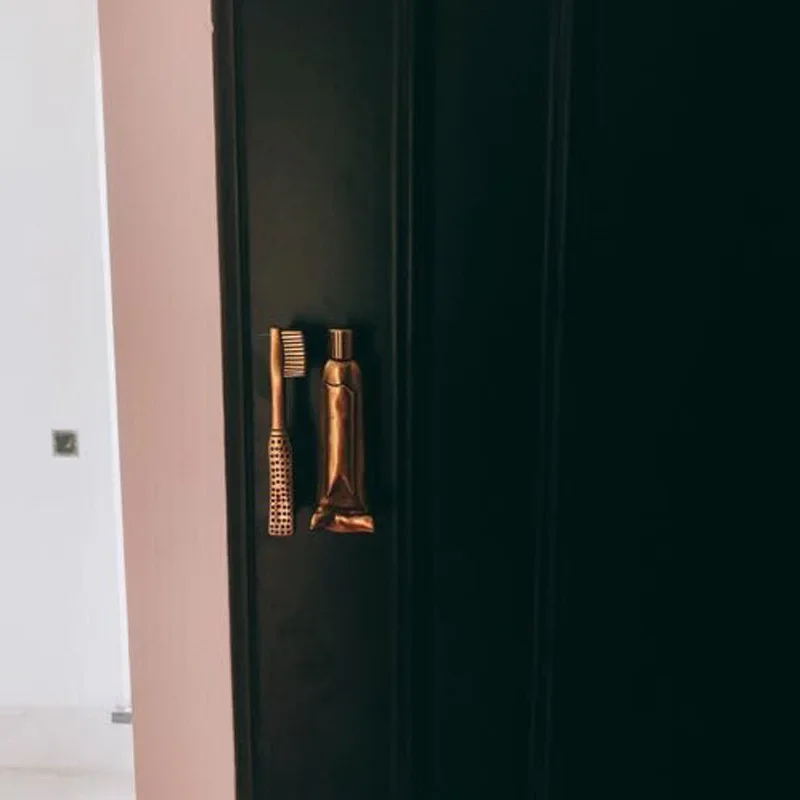Top Quality Unique artistical Design Furniture Hardware Hole pitch 76mm Toothpaste Toothbrush Cabinet Handle Drawer Pulls