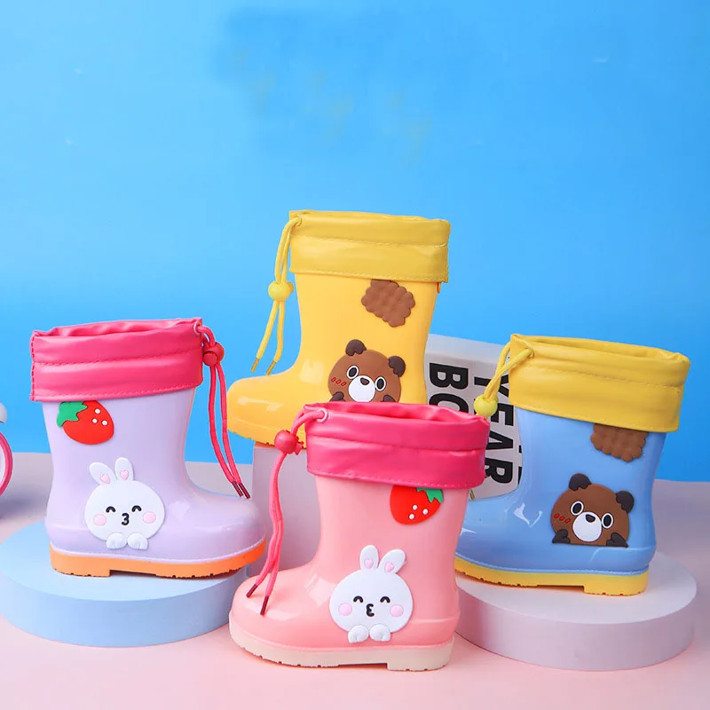 

2023 New Cartoon Children Rain Shoes For Boys Girls Waterproof Non Slip Kids Shoes Winter Child Rain Boots with Plush CSH1206