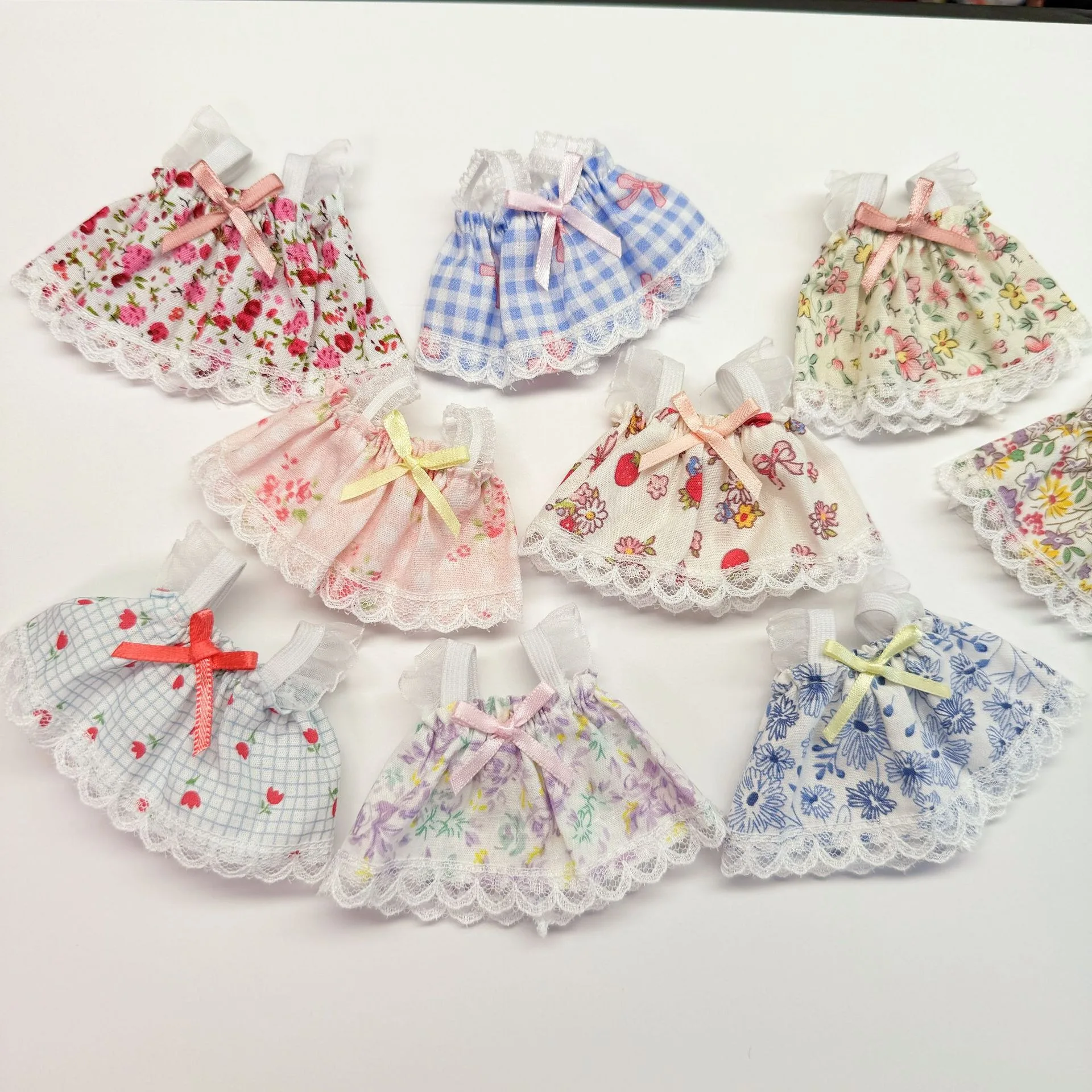 

Handmade 10cm Floral Mini Dress for Labubu Cotton Doll 11 Styles Replacement Clothes