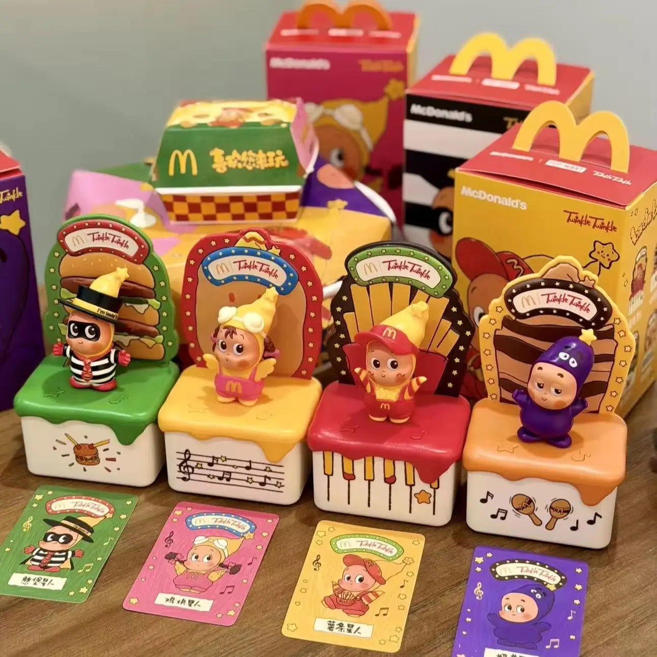 Juguetes McDonald's Twinkle Twinkle HAPPY MEAL 2026, Figura Coleccionable, Decoración de Escritorio, Regalos de Cumpleaños y Navidad para Niños