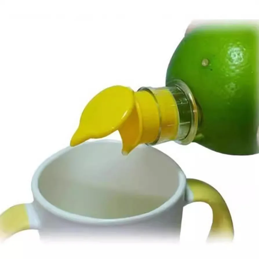 Portable Lemon Squeezer Plastic Resuable Lightweight Juices Reamer Washable Manual Juices Reamer Built in Filter for Home Travel