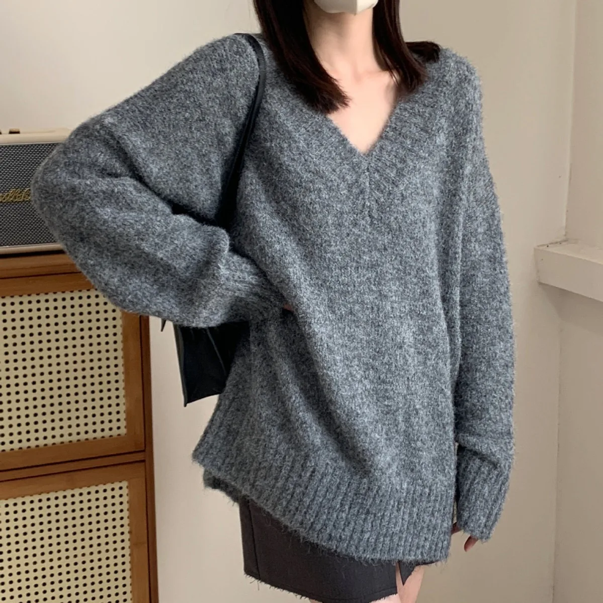 

Fashion Autumn Winter 2024 New Oversized Knitted Pullover Woman Solid Color Long Sleeve V Neck Loose Sweaters Women Pullovers