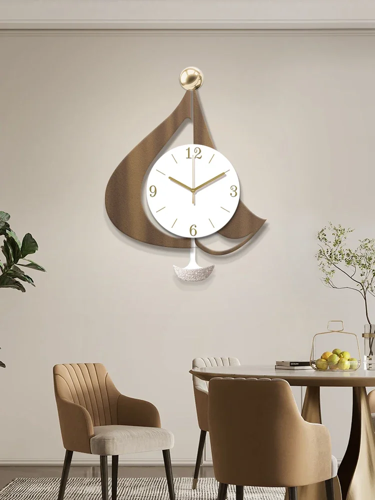 

Smooth sailing, creative living room, high-end light luxury restaurant decoration, modern and minimalist clock