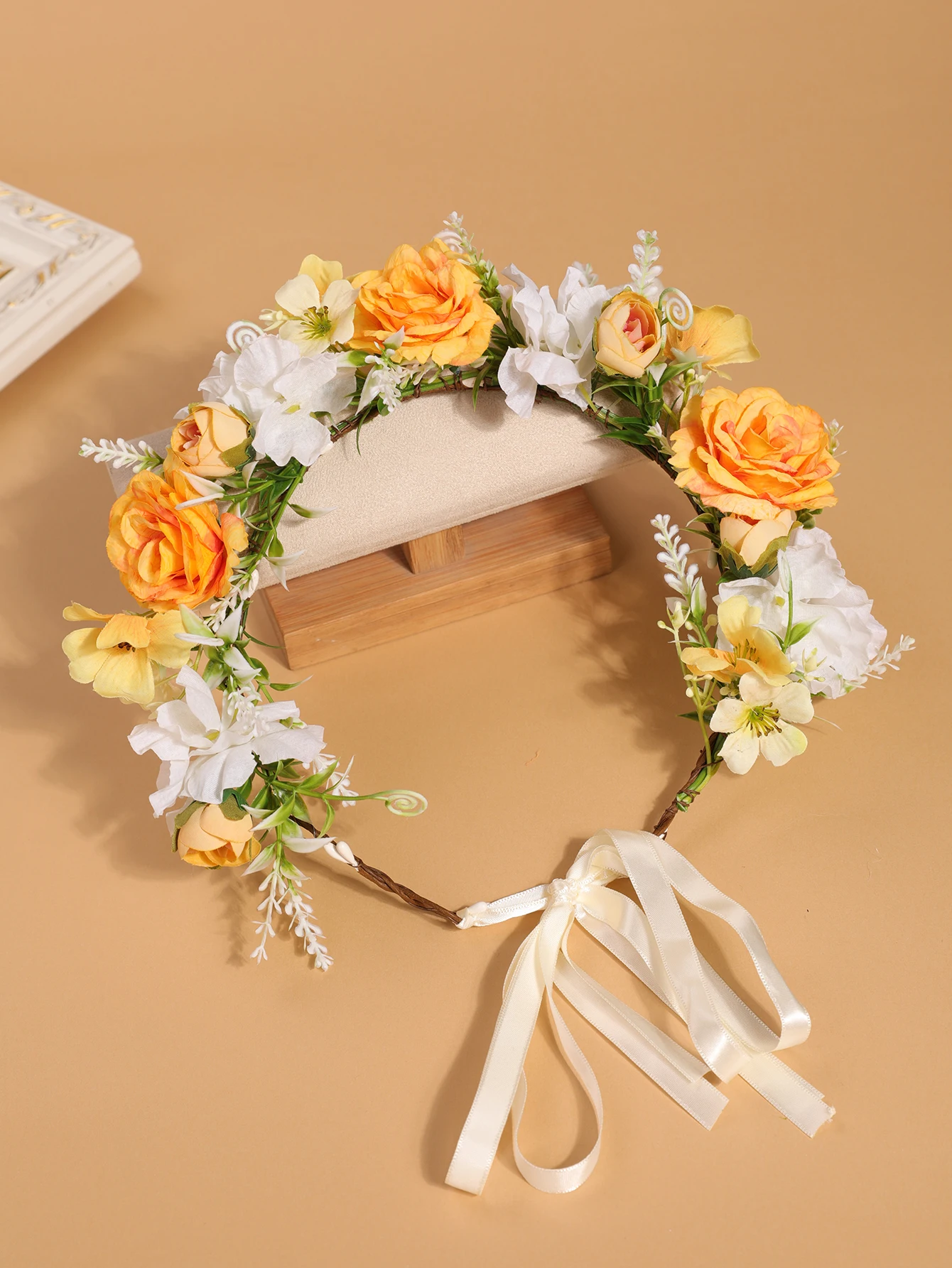 Simulierte Rosenblüten-Girlande als Kopfschmuck - Bohemian-Style Verstellbares Band-Haarband - Geeignet für Brautjungfern, Hochzeiten, Porträts – Detail 15