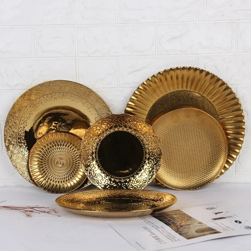 Nordic style ceramic ion plating golden Colour luxury jewelry show display  for events pastry dish tapas plate tableware