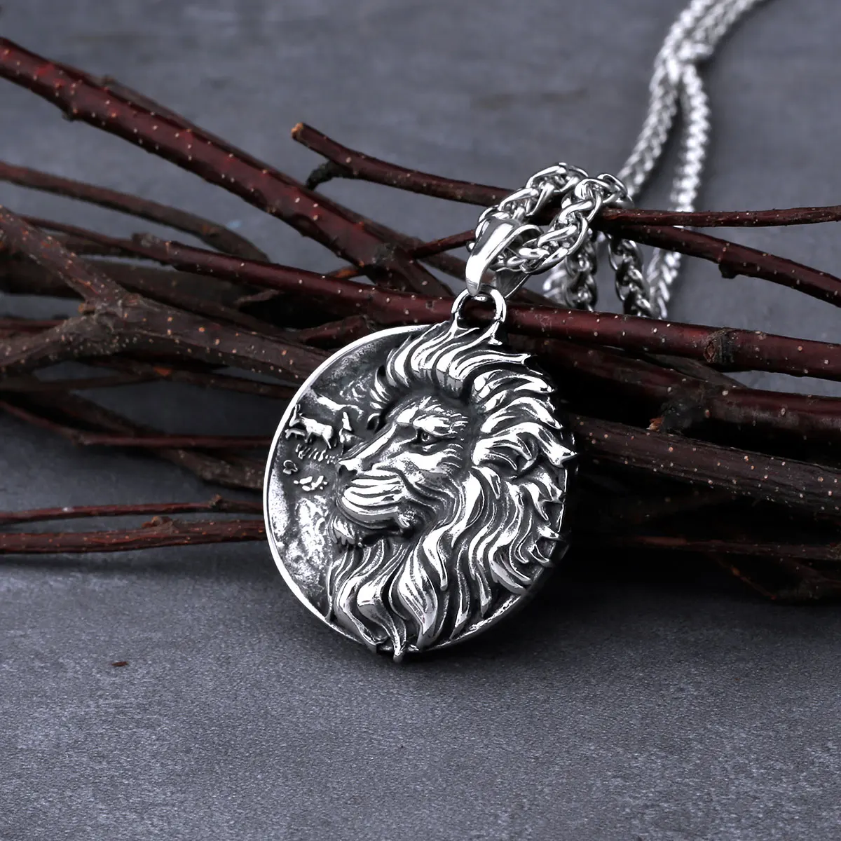 Nordic Vikings Lion Necklace Men\'s Stainless Steel Punk Biker Fashion Vintage Pendant Necklace Hip Hop Chain Animal Jewelry Gift