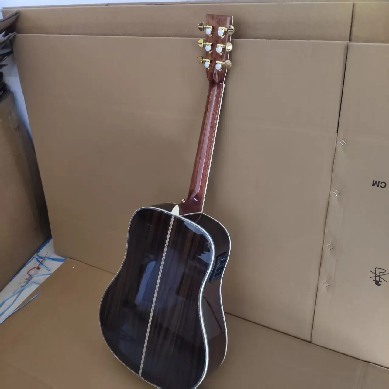 41-inch, six-string acoustic guitar, transparent color, spruce top, rosewood fingerboard, shipped from local warehouse