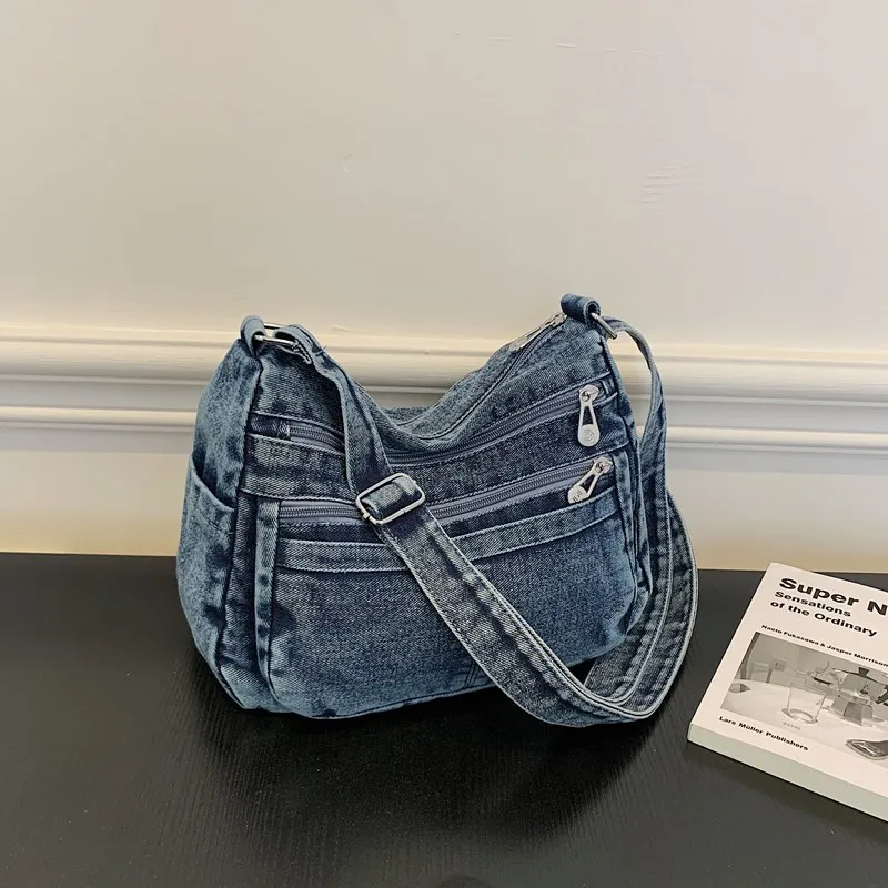 

Denim Solid Color Zipper Casual Tote 2025 Winter New Versatile Bags High Capacity Commuting Casual Simple Women's Handbags