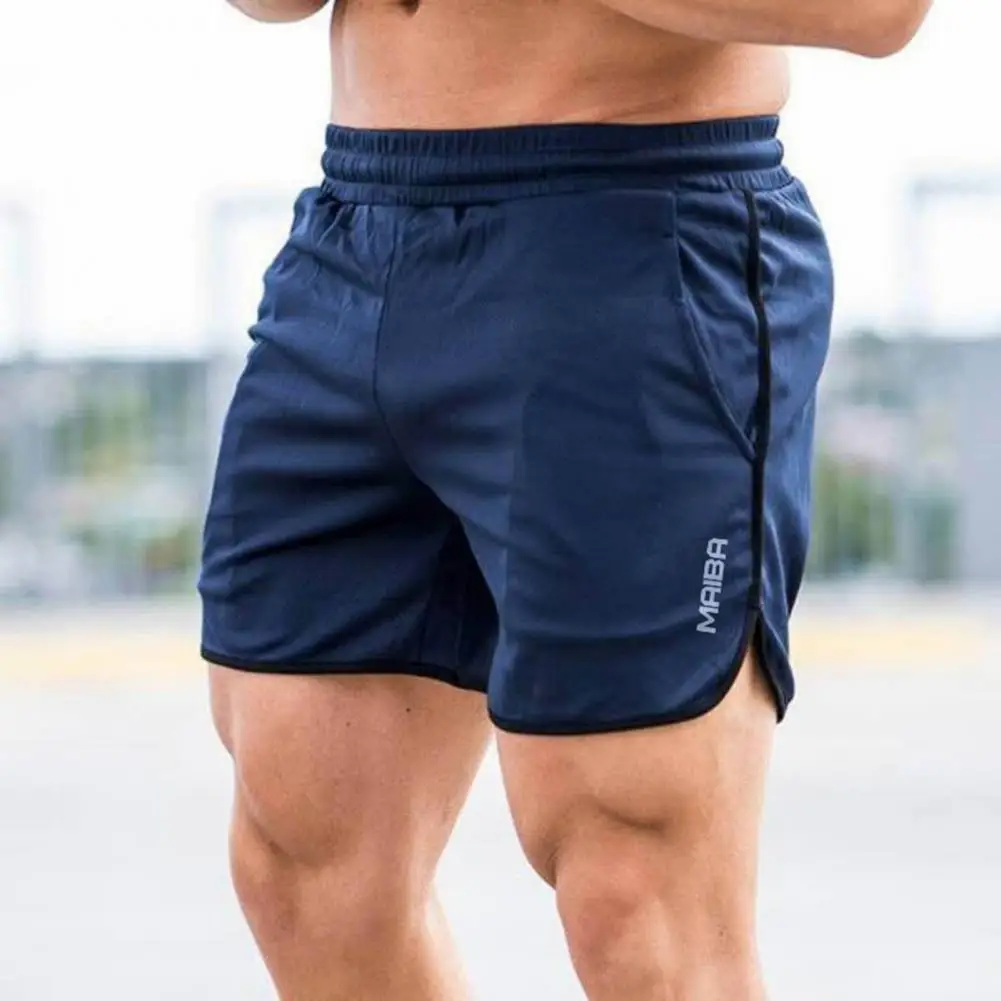 Leisure Shorts Men's Quick-dry Fitness Shorts with Side Slit Pockets Mid-rise Elastic Waist Streetwear Shorts for Active Men