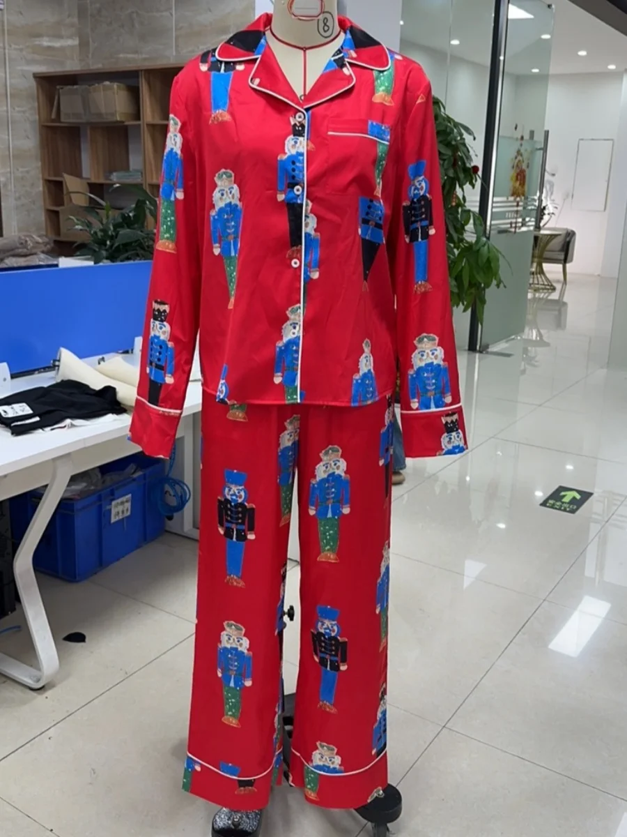 2026 عيد الميلاد الأحمر كسارة البندق طباعة بيجامة مجموعة المرأة طباعة المتسكعون ملابس المنزل المريحة طويلة الأكمام ملابس خاصة الزي #5