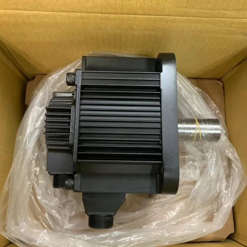 محرك سيرفو جديد في الصندوق Yaskawa SGMGH-20ACA61 متوفر في المخزون