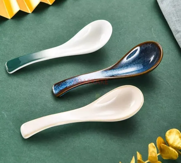 Petite cuillère à soupe en céramique, pour servir la soupe à la maison et dans les restaurants commerciaux, cuillère créative et mignonne pour la table.