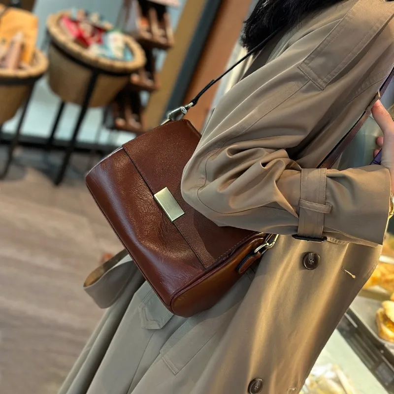 

Real Genuine Leather Shoulder Bag Premium Women's Crossbody Bag Minimalism Design Soft Style