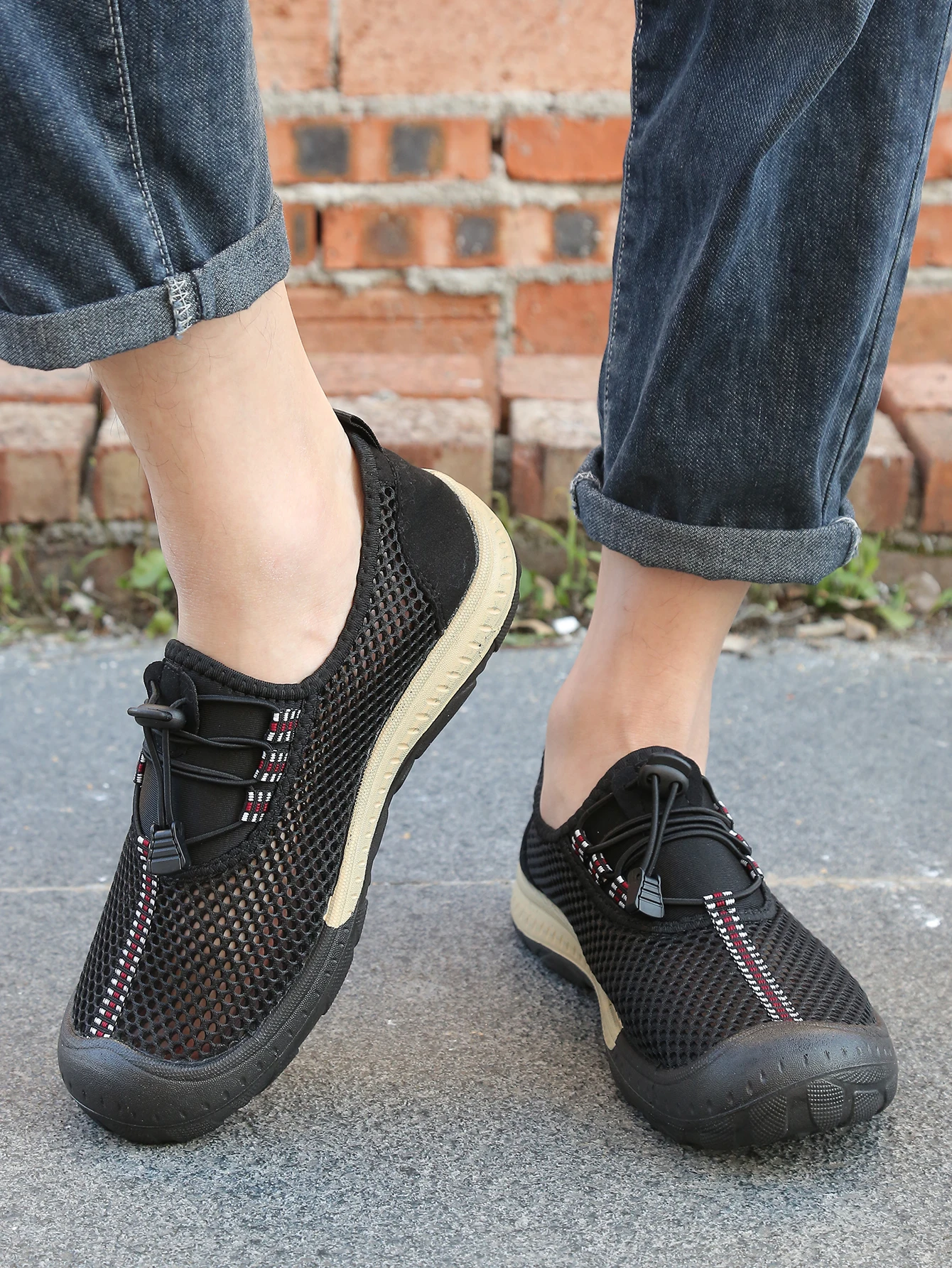 Atmungsaktive Mesh-Outdoor-Wanderschuhe für Herren, schnell trocknende Freizeitsneaker mit hohlem Obermaterial, verstellbarer Kordelzug zum Hineinschlüpfen, Alltagsschuhe – Detail 2