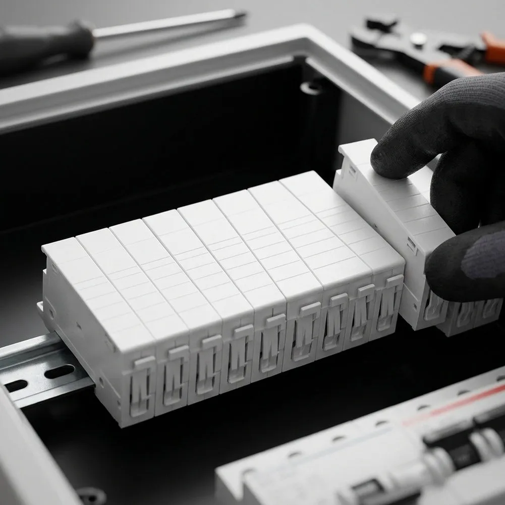 Electric Panel Cover for Unused Modular Slots in Distribution Boxes and For Fuse Panels for Standard for rail Systems