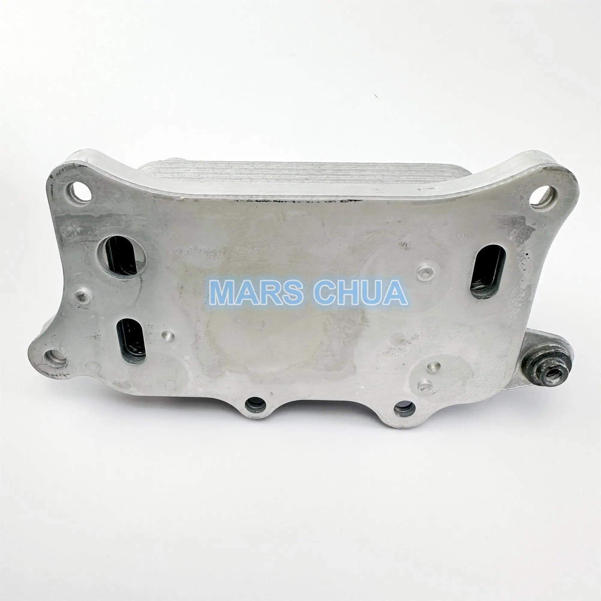 06E117021J 06E117021M Oil Cooler Suitable for Audi A4 A5 A6 A7 A8 Q7