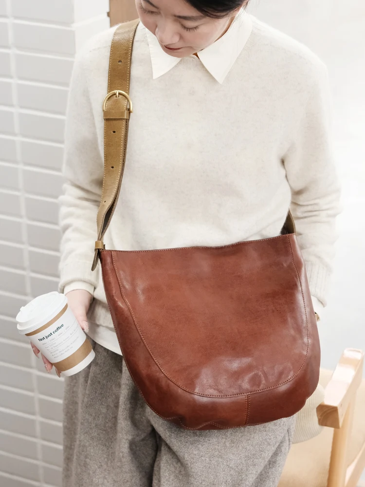 

casual simple vintage vegetable tanned cowhide women large capacity bucket shoulder bag lazy wind genuine leather crossbody bag