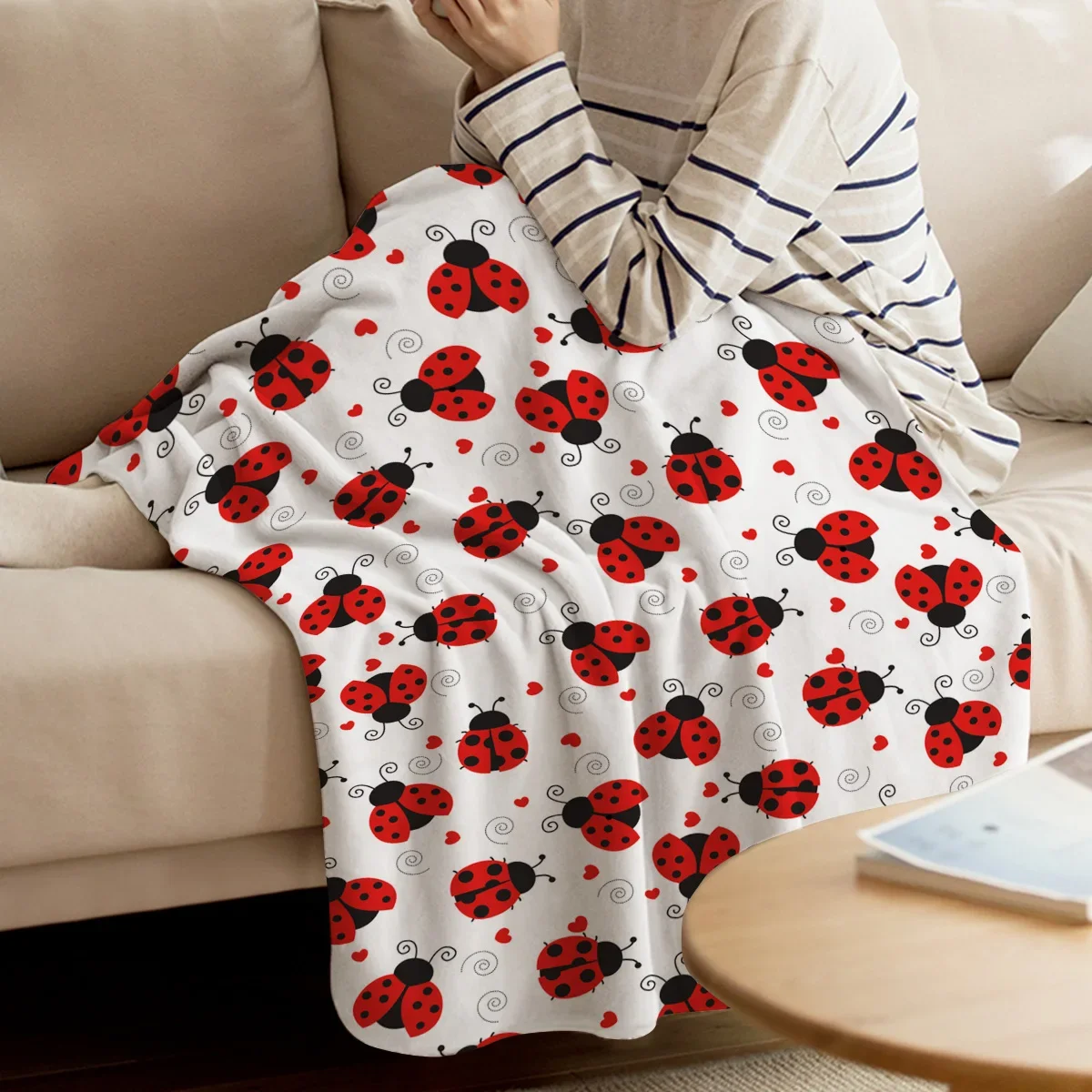 Fleece Throw Bed Blanket Lightweight Super Soft Cozy Red Ladybug White Background Blanket Gift for Adults Kids