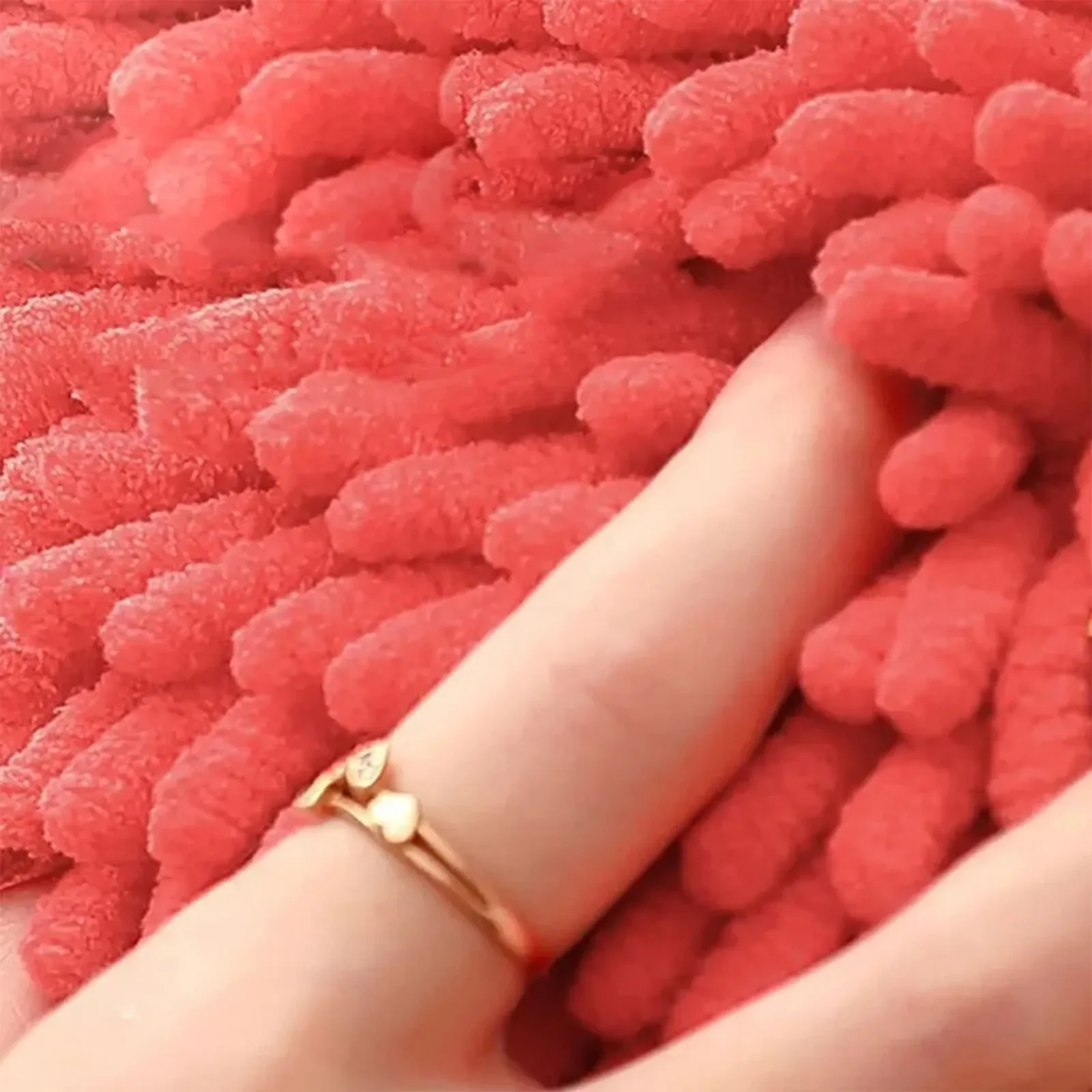 Bold hanging hand towel, super absorbent, lint-free, kitchen use only, cute pink rich hand towel.