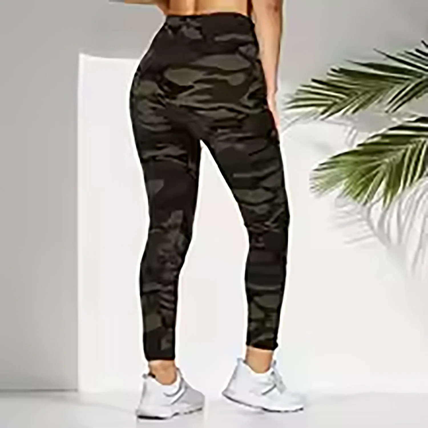 

Camouflage Gray Green Tight Casual High Stretch Women's Leggings, Sporty And Sexy Fitness Retro Nine Point Pencil Pants