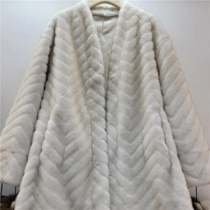 سترة نسائية كلاسيكية من الفرو الصناعي بجيوب جانبية وأكمام طويلة معاطف شتوية سميكة للسيدات من Clothland Mujer CB247
